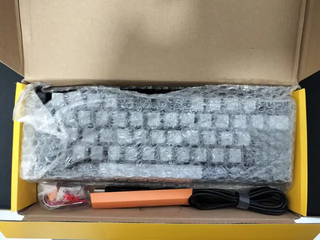 e元素メカニカルキーボード 中身